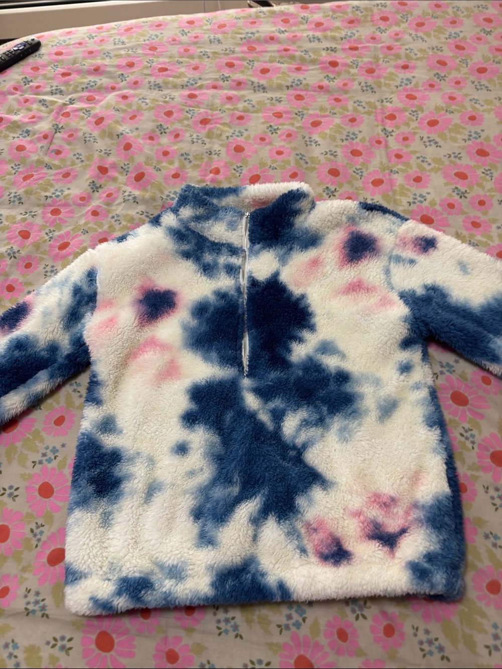 Kids Cozy Tie-Dye Sherpa Pullover Hoodie - Blue & Pink